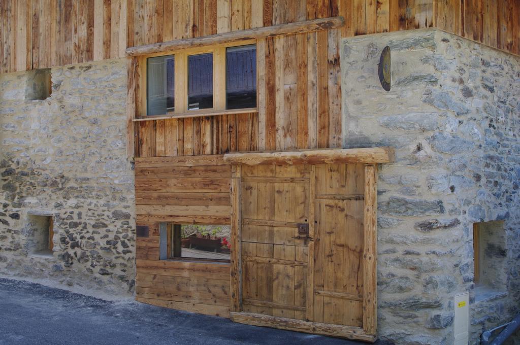 Appartement Dans Chalet De Montagne Bozel Номер фото