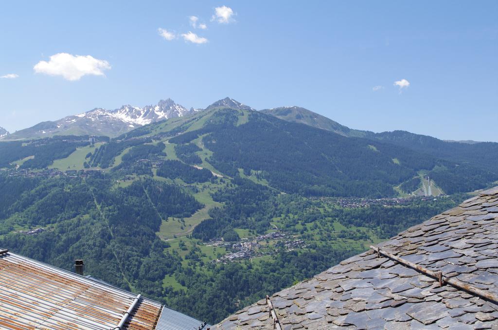 Appartement Dans Chalet De Montagne Bozel Номер фото